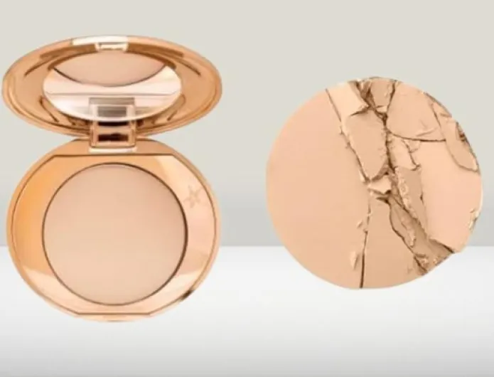 Charlotte Tilbury Original - Airbrush Flawless Finish Micro Powder - Taille de voyage - 3,40 g - by BELLA (1 Fair (Travel Size), 3,4 g (lot de 1)