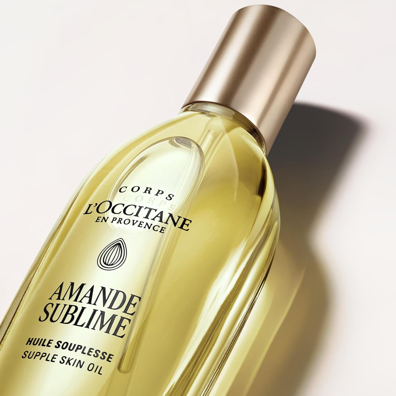 L'OCCITANE - Huile Souplesse Amande Sublime - 100 ml - Adoucit et raffermit - Fabriqué en France